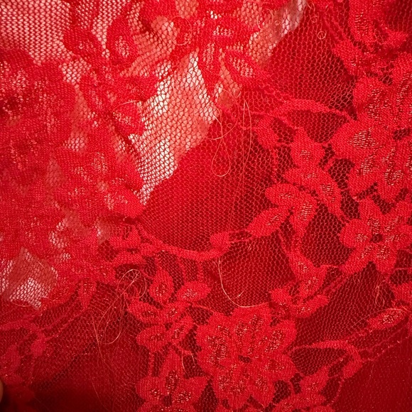 Torrid Twisted Tees Red Ruched 3/4 Sleeve Backless Lace Blouse - Picture 6 of 7